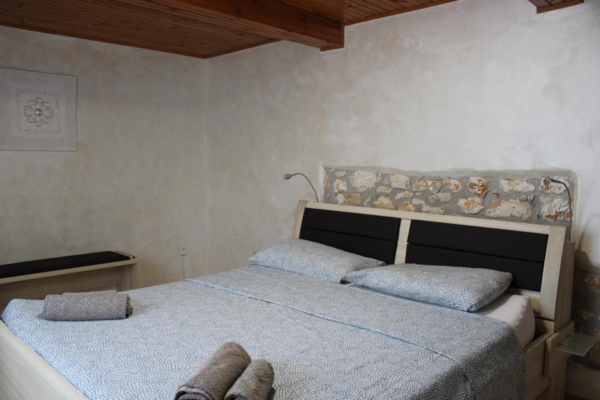 Bokalu With Private Pool Appartement Poreč Buitenkant foto