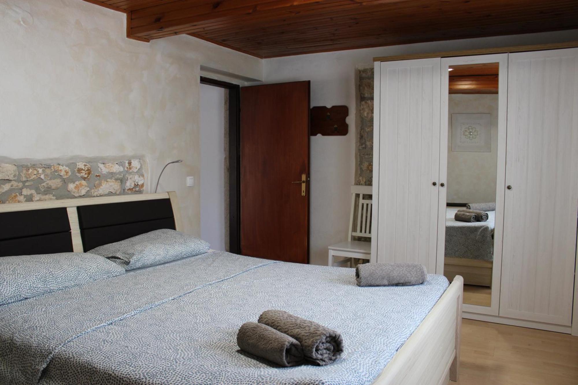Bokalu With Private Pool Appartement Poreč Buitenkant foto